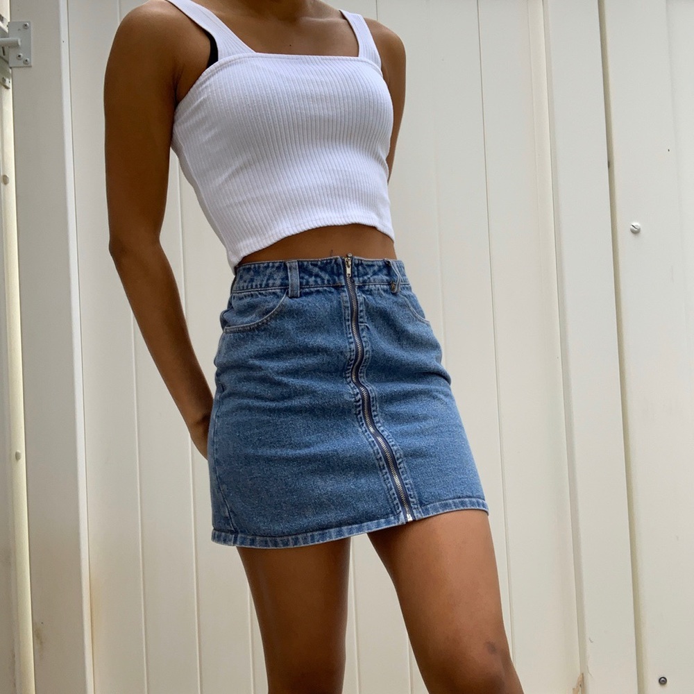 Wild honey zip up mini skirt